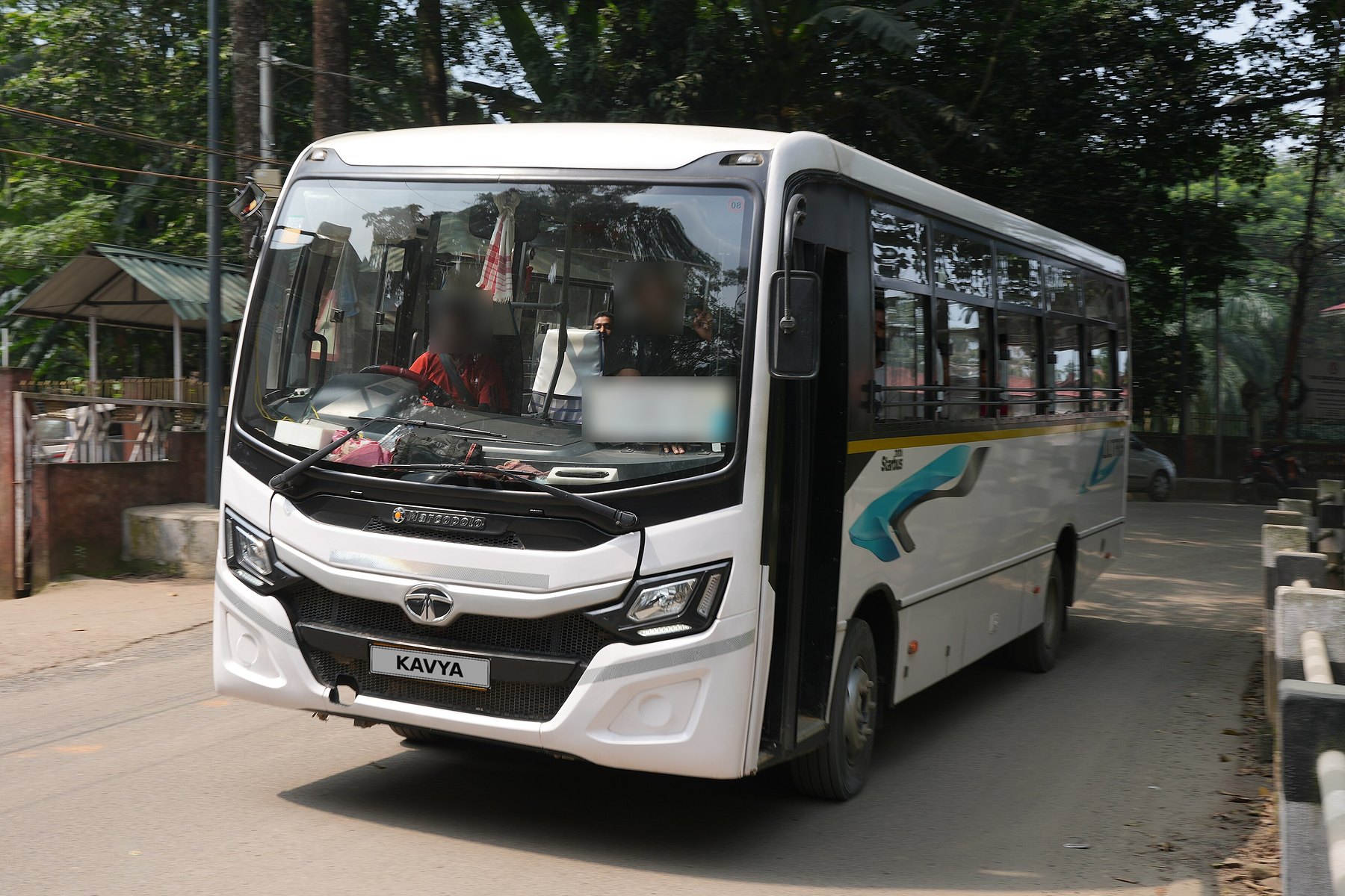 Bus
